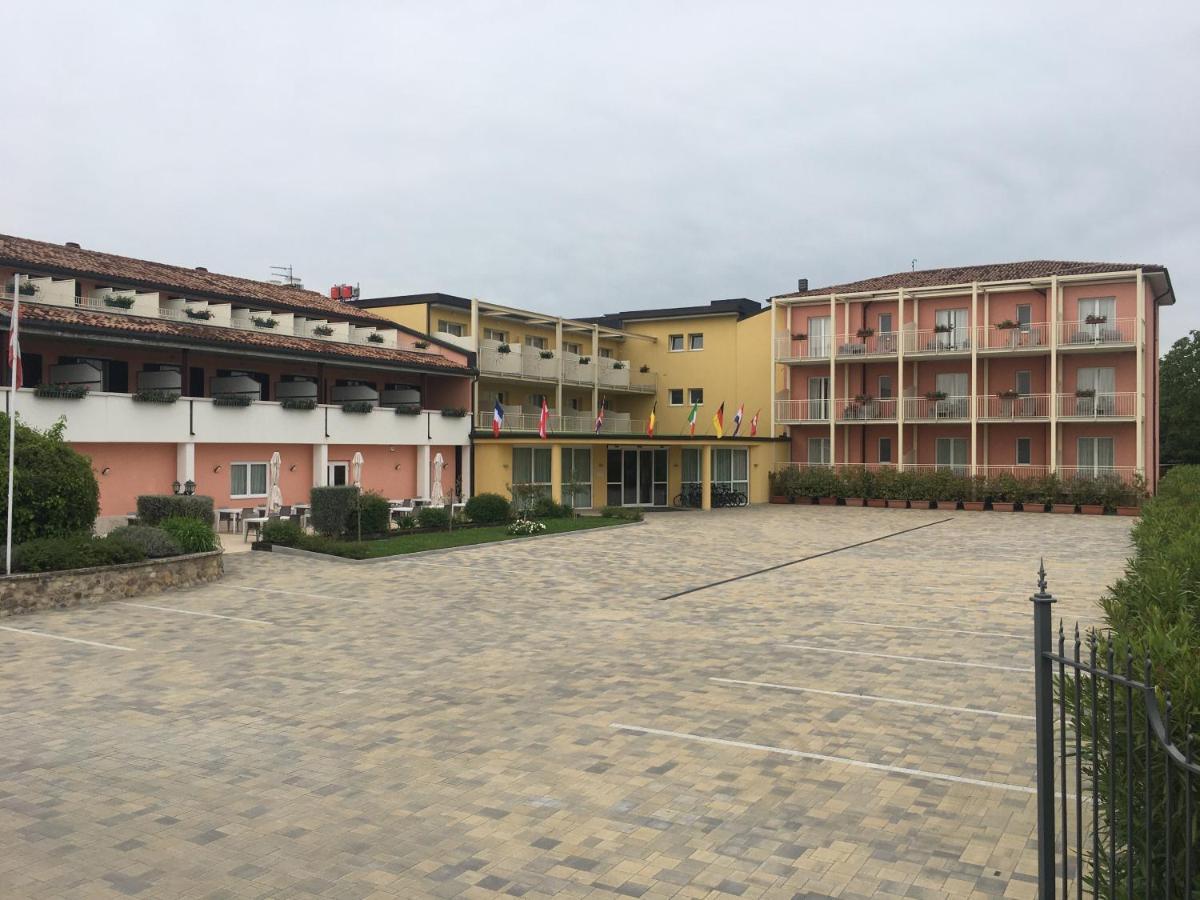 Bella 4* Lazise